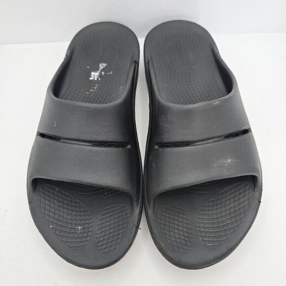 OOFOS | OOah Recovery black sporty athleisure slides sandals | WMS 9 - Picture 2 of 9